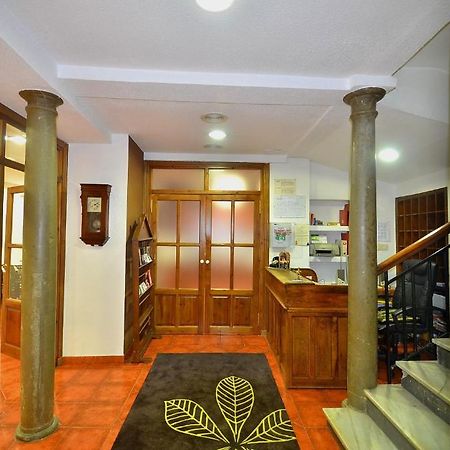 Отель Residencia Ziri Гранада Экстерьер фото