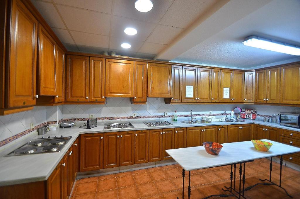 Отель Residencia Ziri Гранада Экстерьер фото