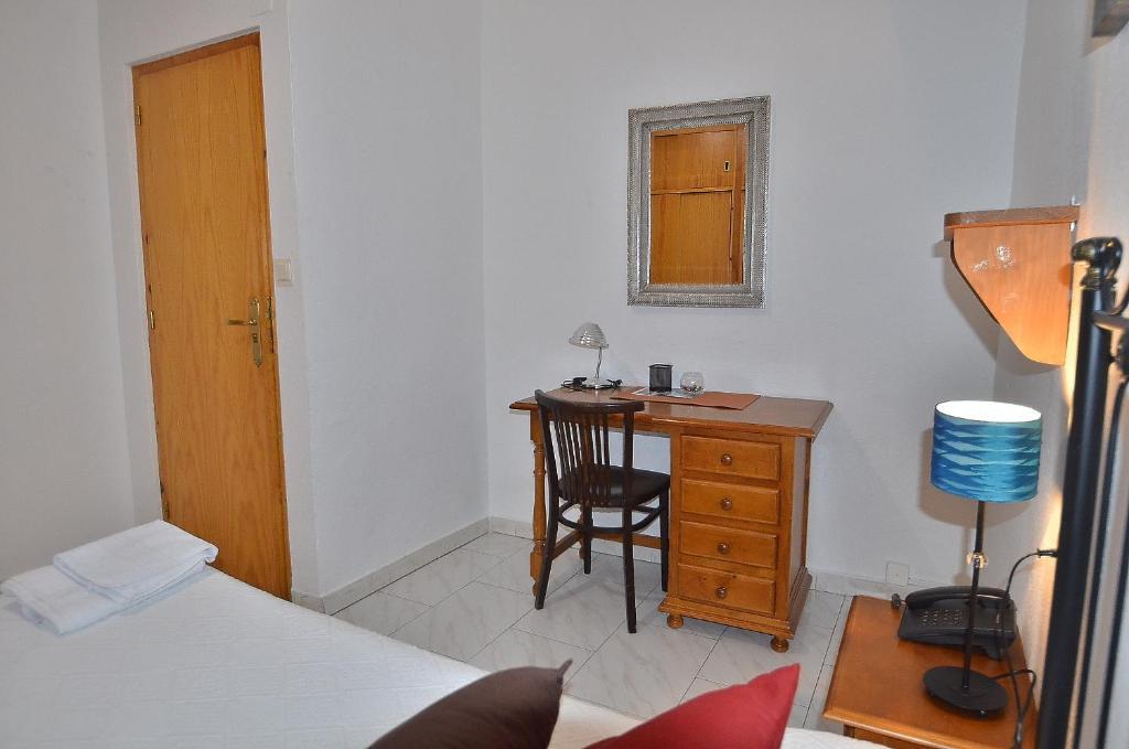 Отель Residencia Ziri Гранада Номер фото